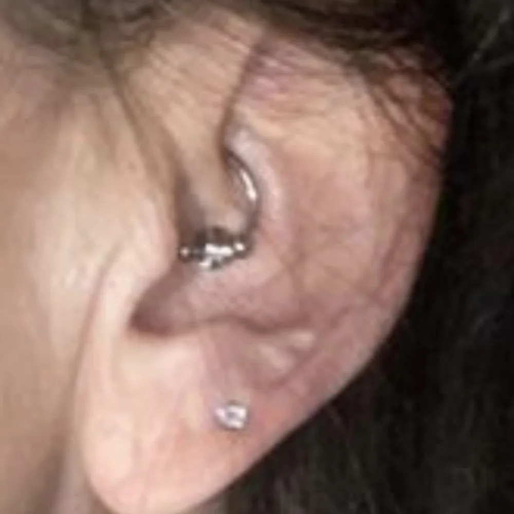 REAL 10kt Yellow Gold Stud Earrings W/ ROUND LAB GROWN DIAMOND